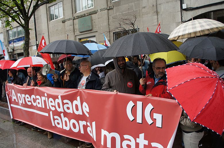 2016 05 24 ProtestaPrecariedadeLaboralInspeccionTraballoVigo09.JPG